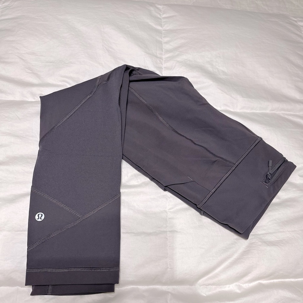 Lululemon leggings, size 6